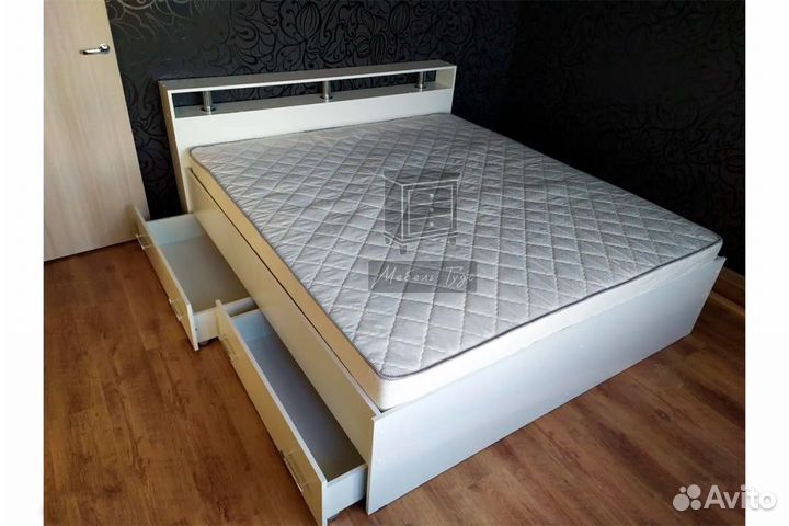 Кровать 