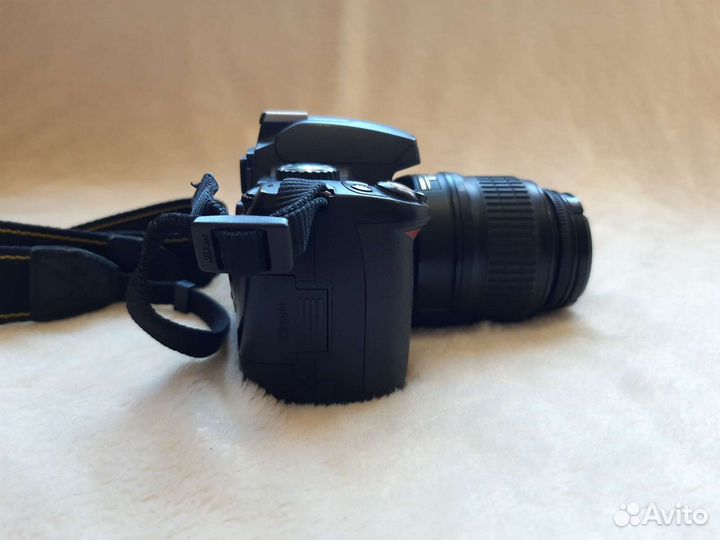 Зеркальный фотоаппарат nikon D40x - 2007 года