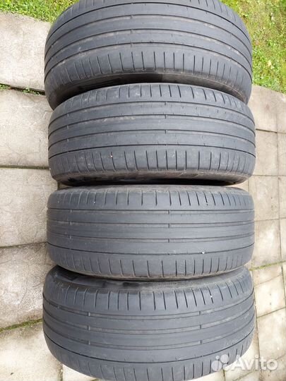 Pirelli P Zero 235/55 R18