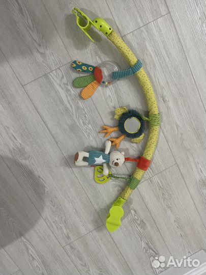 Погремушки для новорожденных