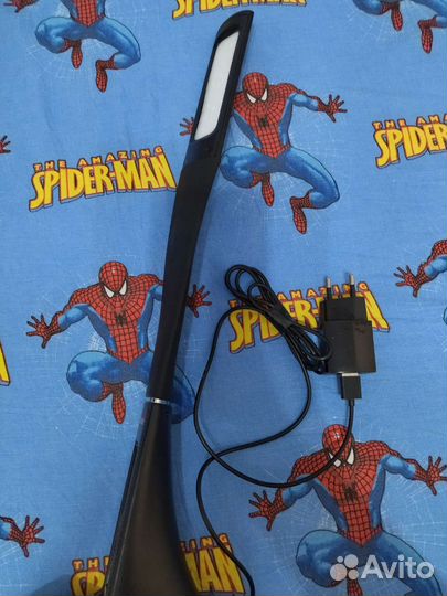 Светильник настольный