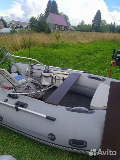 Продам пвх лодку 350