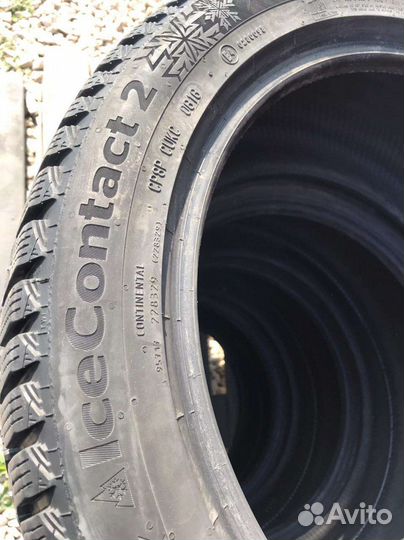 Continental IceContact 2 235/45 R17