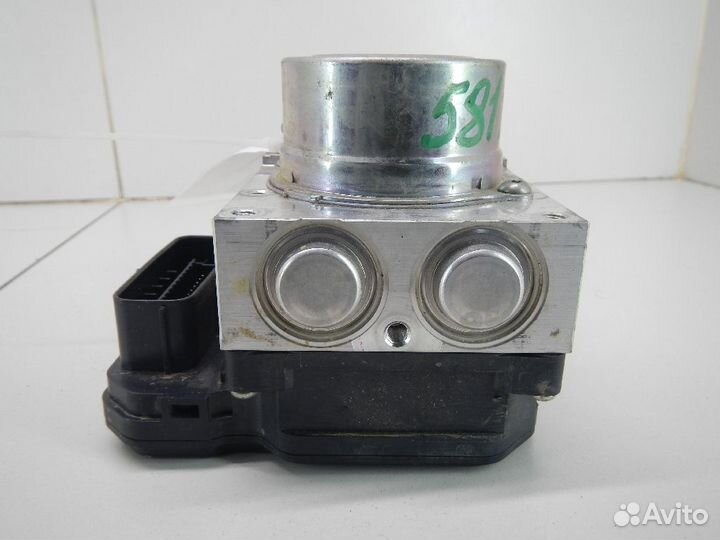 Блок ABS (насос) Mitsubishi L200 V 2.4 2015