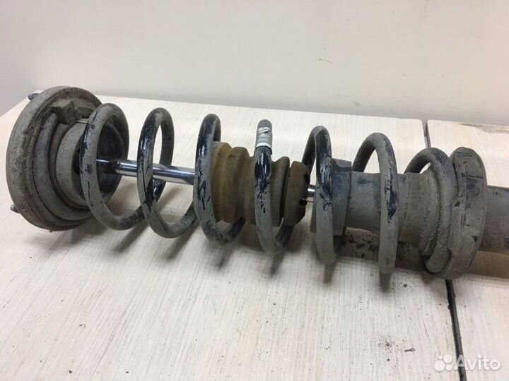 Стойка амортизатора задняя Bmw 5 F10