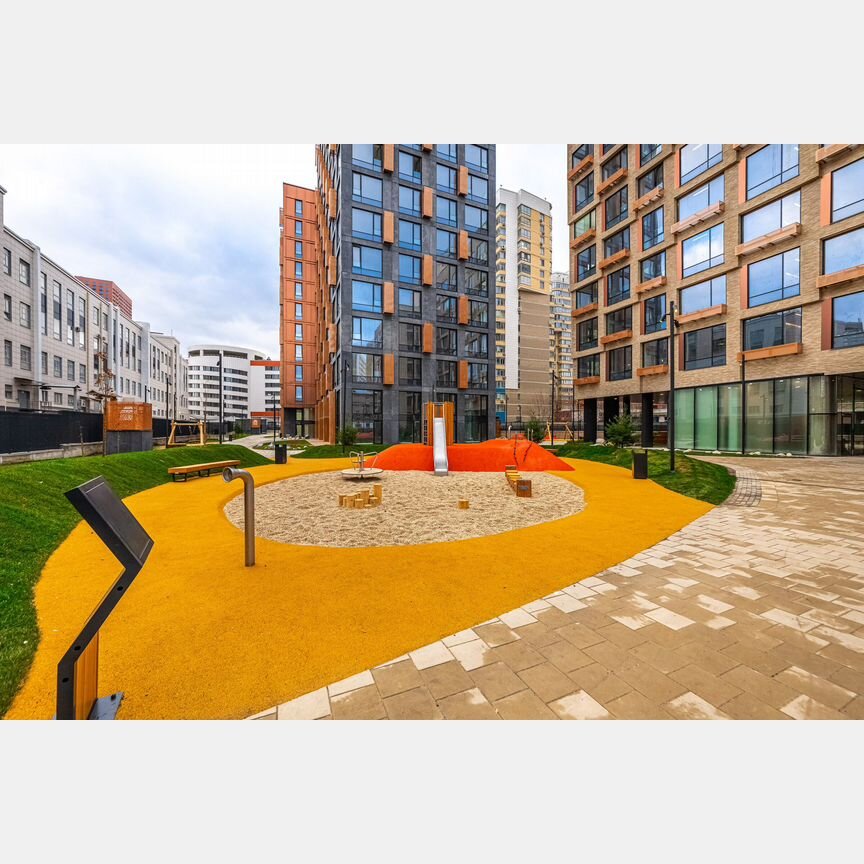 4-к. квартира, 132,7 м², 8/8 эт.