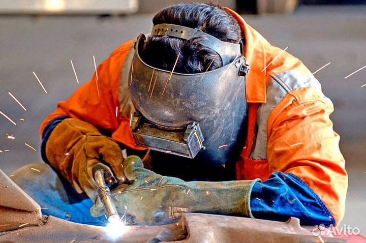Слесарь сварщик