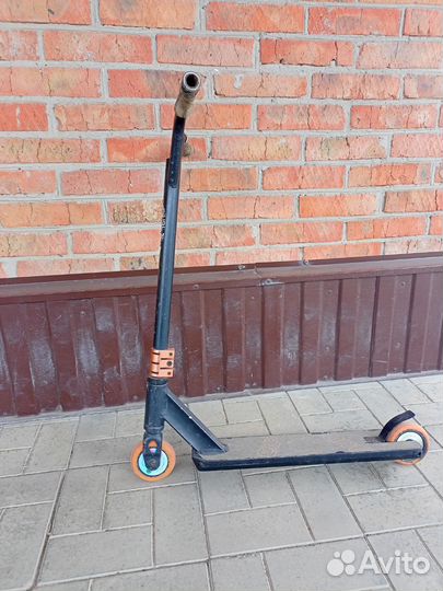 Трюковой самокат