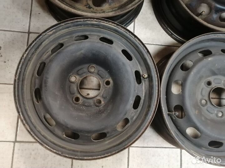 Диски штамп R15 5x108 ET52.5 D63.3 3шт