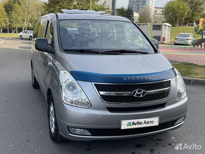 Hyundai Grand Starex 2.5 AT, 2011, 82 125 км