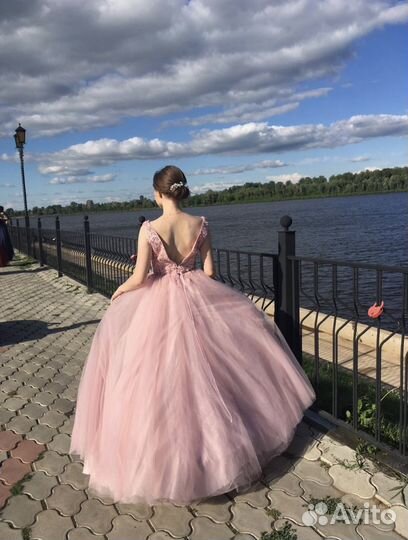 Вечернее платье на выпускной 42 44 в пол