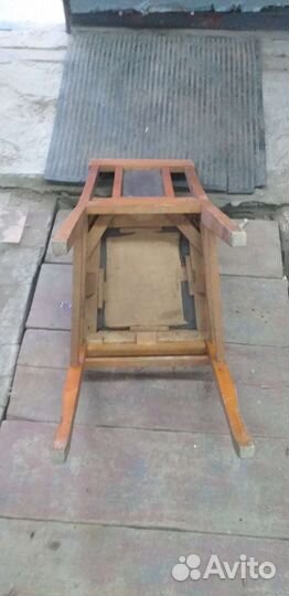Стул деревянный старинный