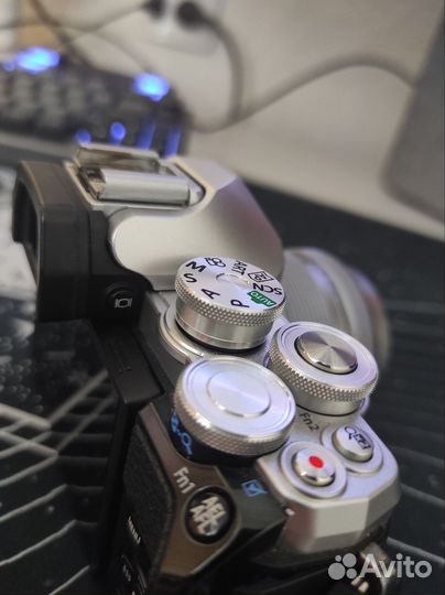 Olympus OM-D E-M10 mark iii