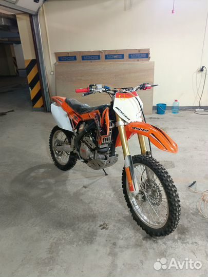 Продам кроссовый мотоцикл
