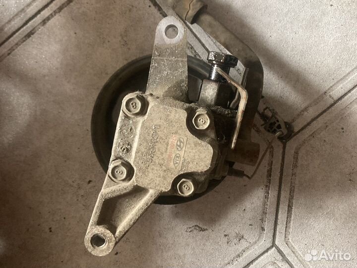 Насос гидроусилителя kia cerato 2 571001M000