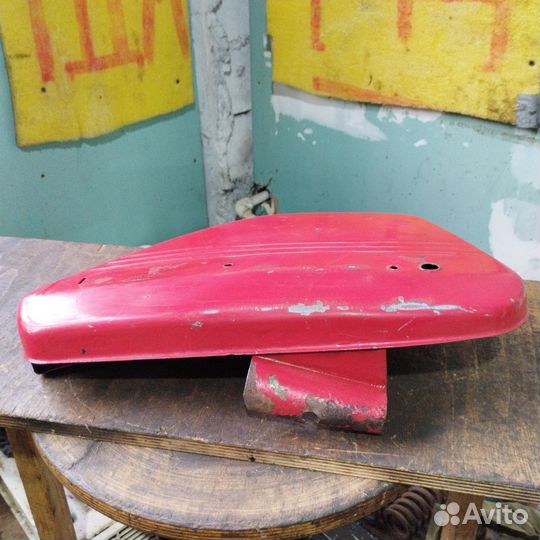 Левый бардачек мотоцикла Ява 634