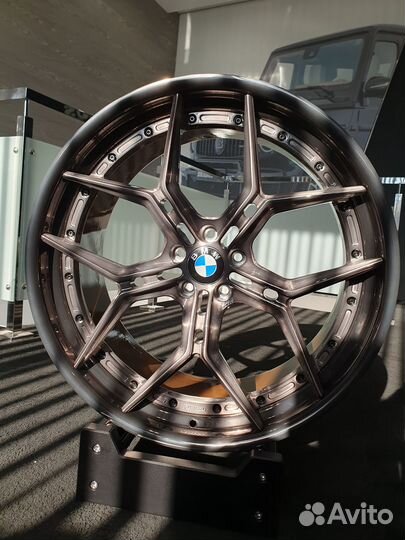 Кованые диски R22 на BMW X6 в наличии