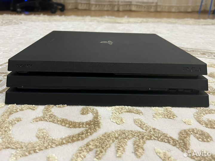 Sony PS4 pro 1tb