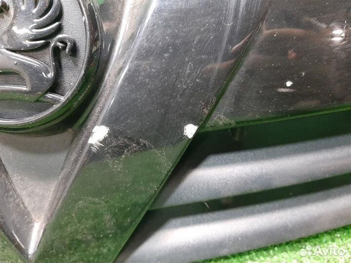 Решетка радиатора Opel astra H 2006