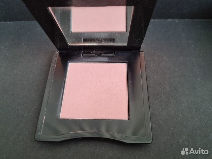 Румяна Shiseido,CLÉ DE peau beauté