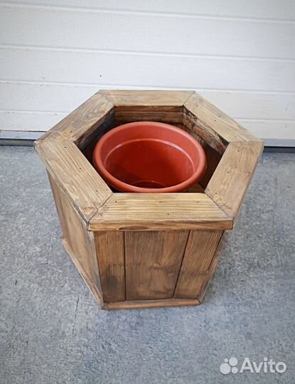 Кашпо для цветов из дерева