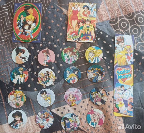 Наклейки, календарики, закладки разные