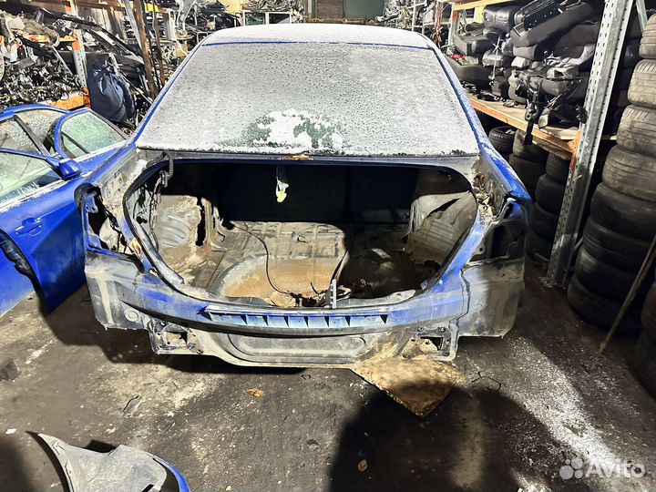 В разборке Ford Mondeo 3 2.0 MT