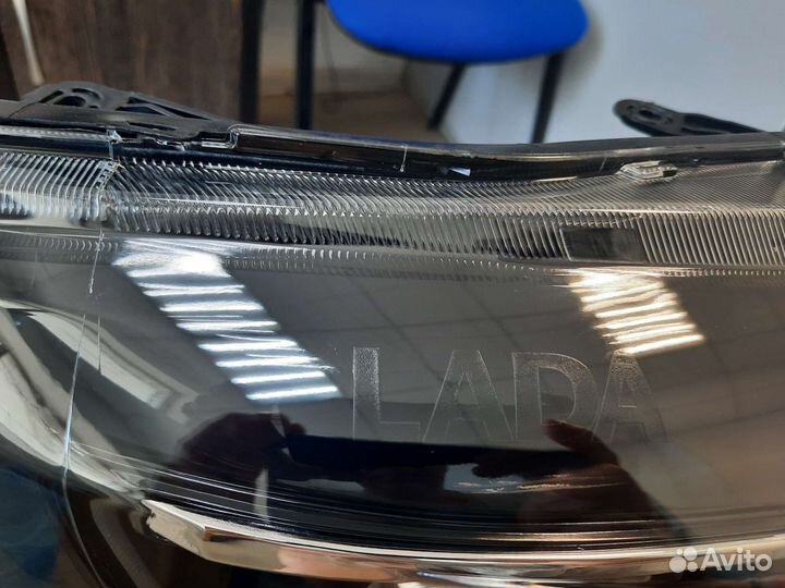Фара правая LADA Vesta