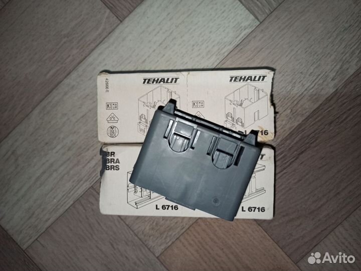 Tehalit L6716