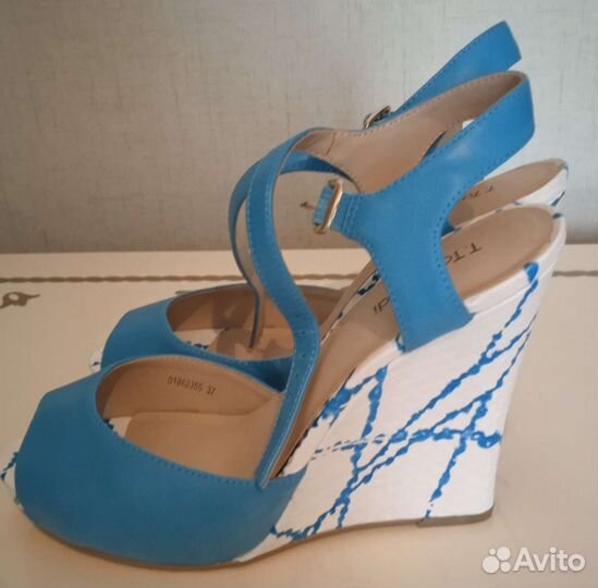 Босоножки и туфли женские