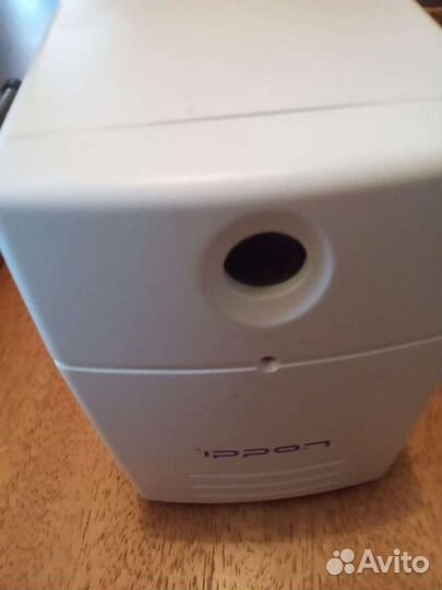 Блок бесперебойного питания