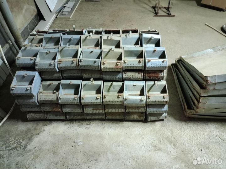 Бункерная кормушка