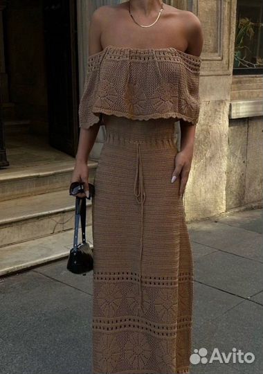 Вязаное платье длинное