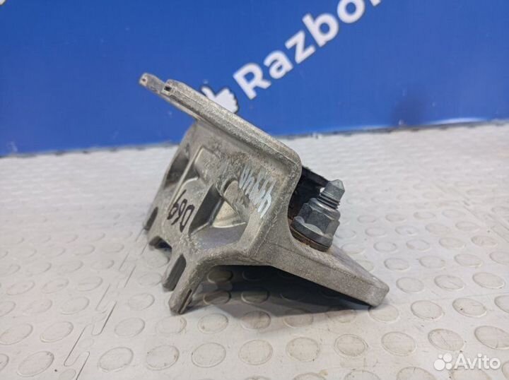 Опора двигателя Renault Duster 2