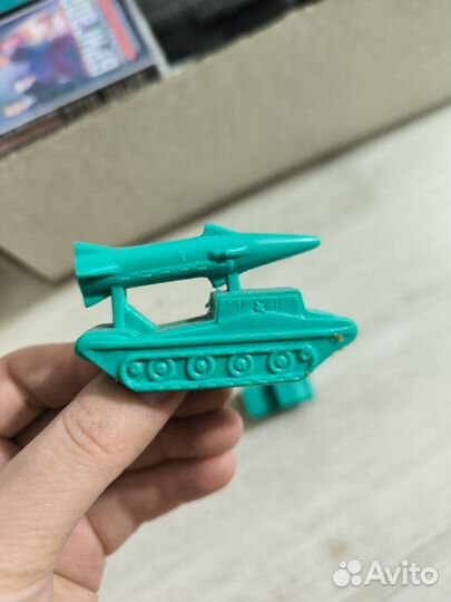 Игрушечный танк СССР