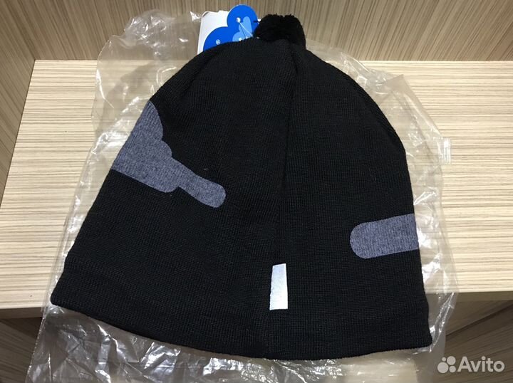 Шапка lassie 50р новая
