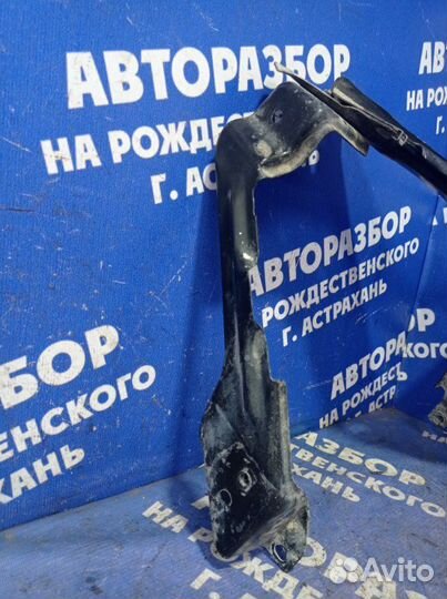 Рамка фары Mercedes-Benz W211 седан 2007