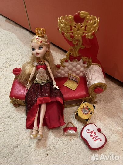Куклы и мебель Ever After High