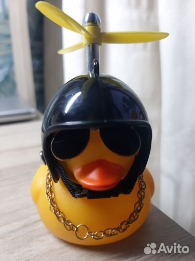 Игрушка(аксессуар) уточка в автомобиль