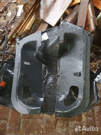 Ковер в багажник на гранту хэтчбек 21г