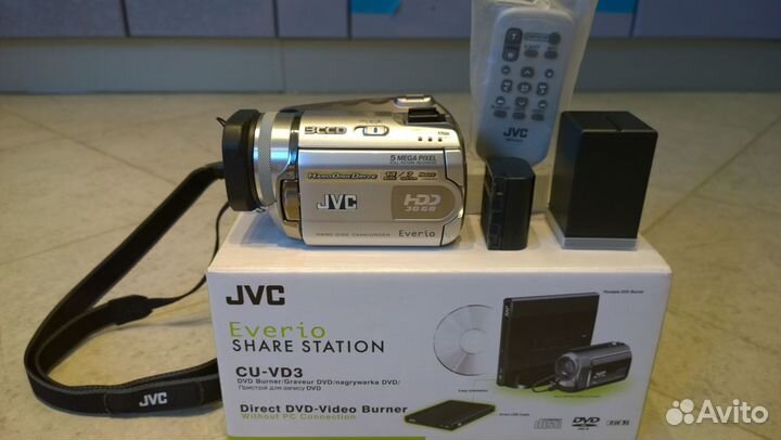 Видеокамера JVC Everio 3CCD HDD 30Gb