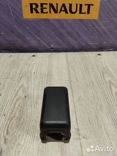 Корпус блока предохранителей реле Renault kaptur