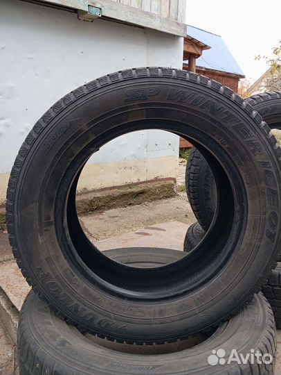 Dunlop SP Winter Ice 01 2.25/6 R16