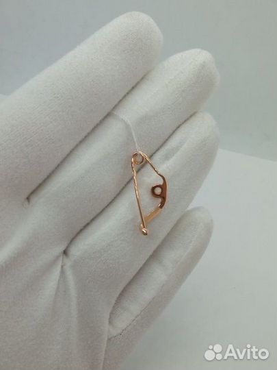 Золотая брошь