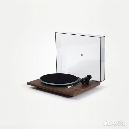 Rega Planar 2 Black / White / Walnut