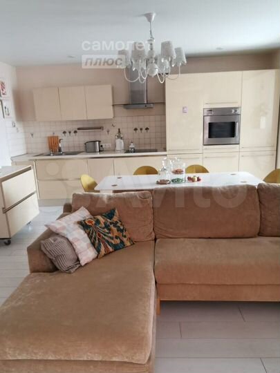 3-к. квартира, 103 м², 10/10 эт.