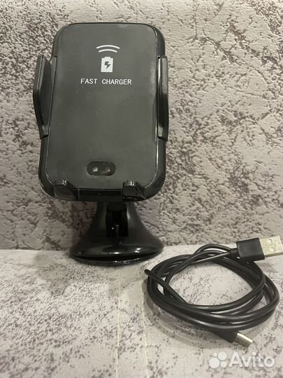 Держатель для телефона с беспроводной зарядкой