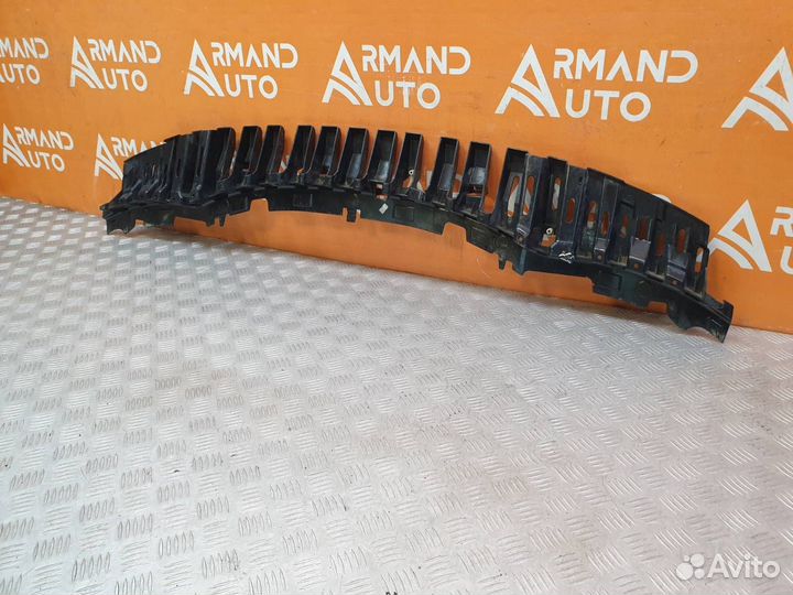 Кронштейн бампера верхний передний Land Rover