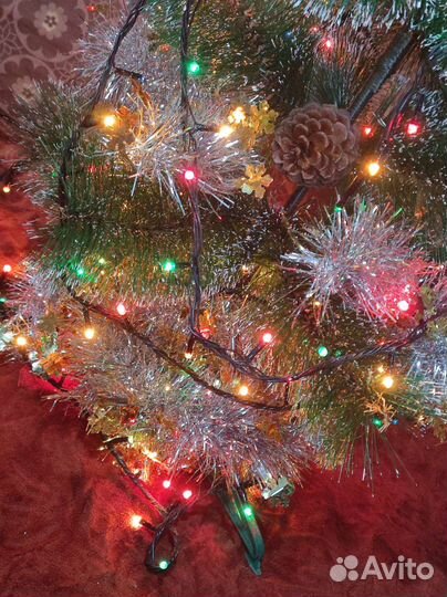 Елка с гирляндой