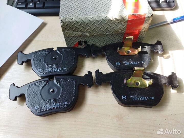 Колодки передние BMW E39 E38 E53 X5